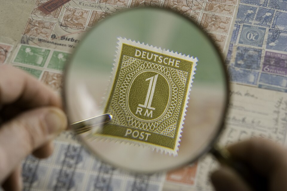 Une loupe est une lentille convergente